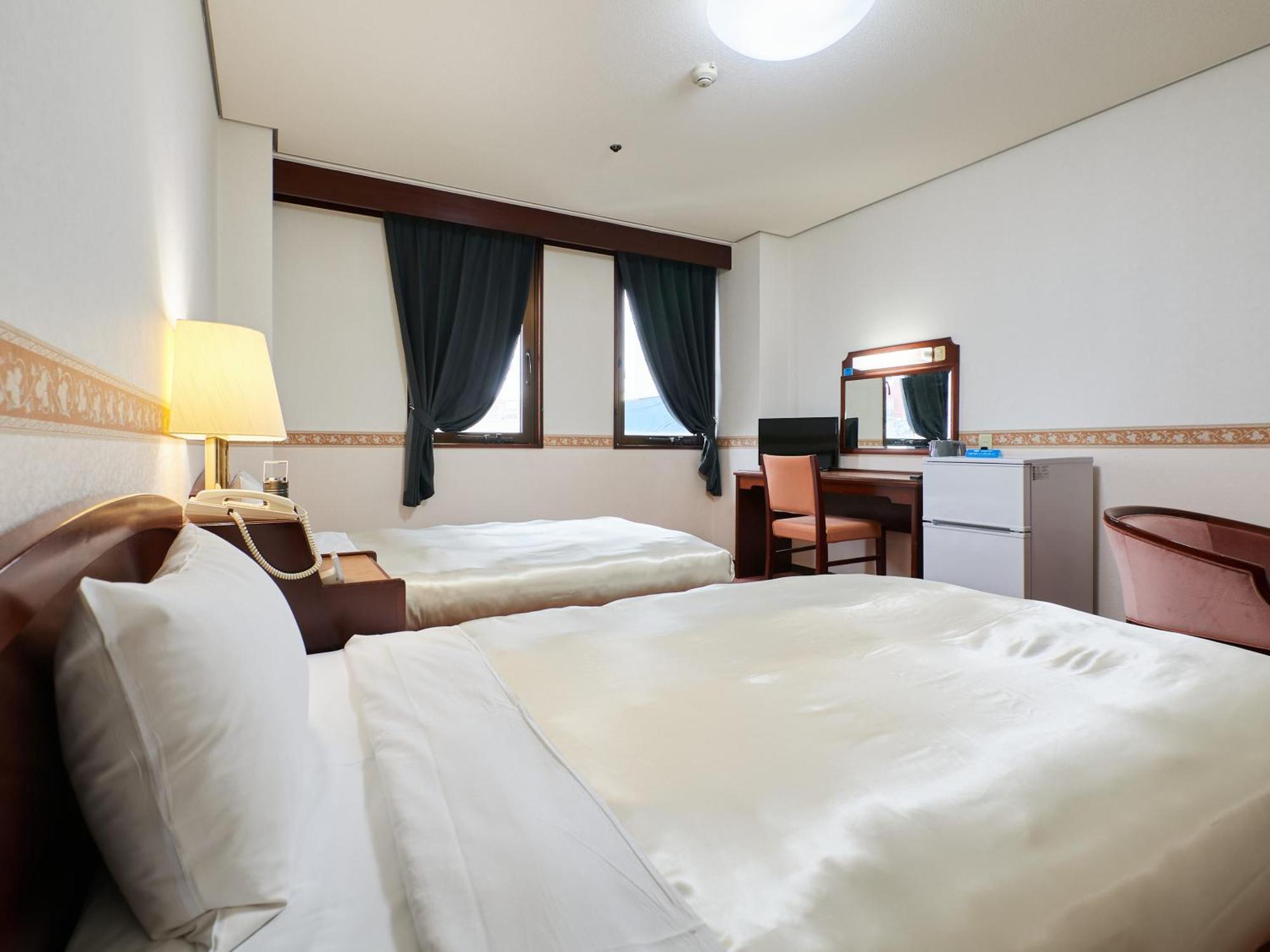 Ecohotel Toyama Station Zewnętrze zdjęcie