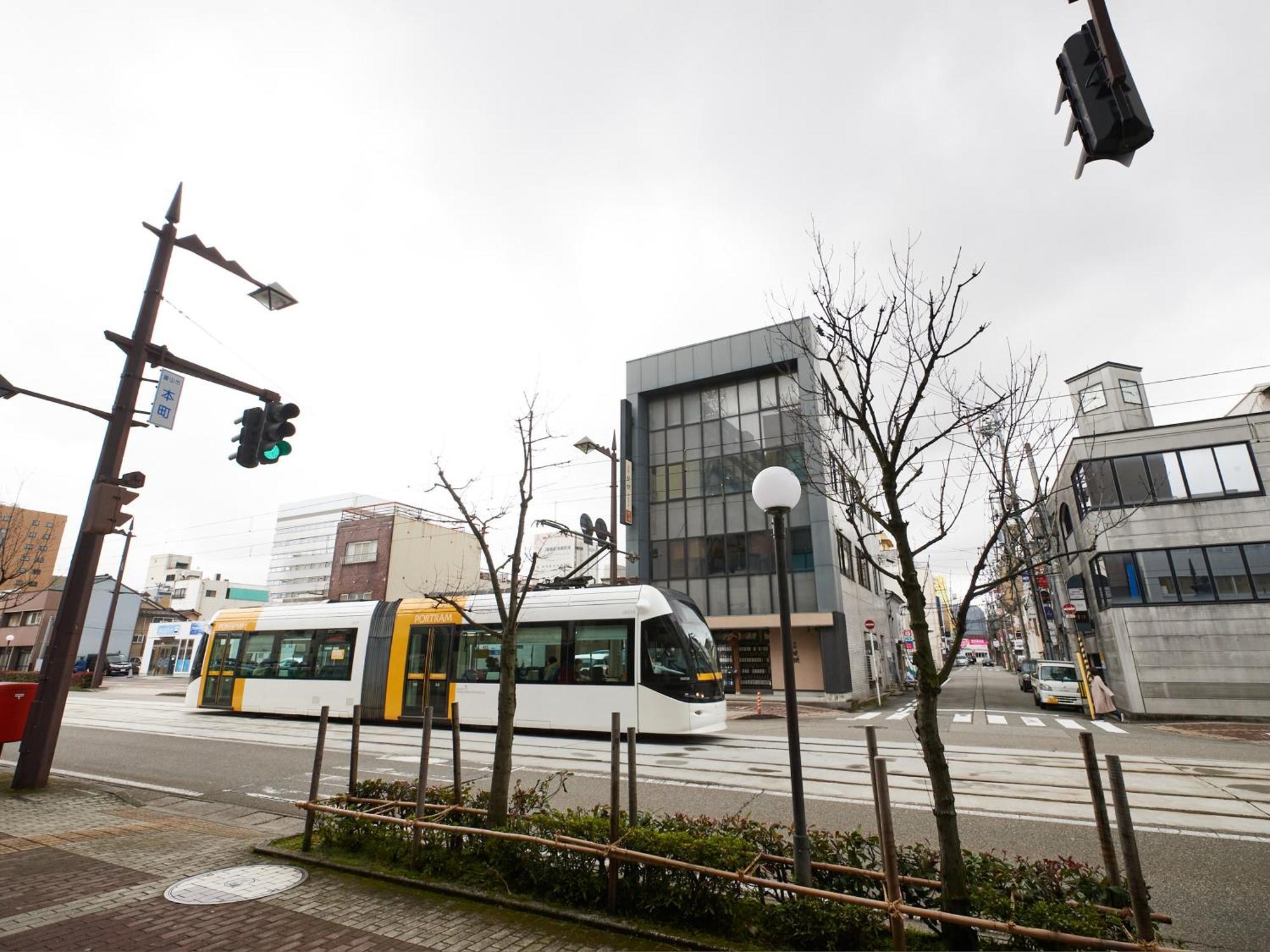 Ecohotel Toyama Station Zewnętrze zdjęcie